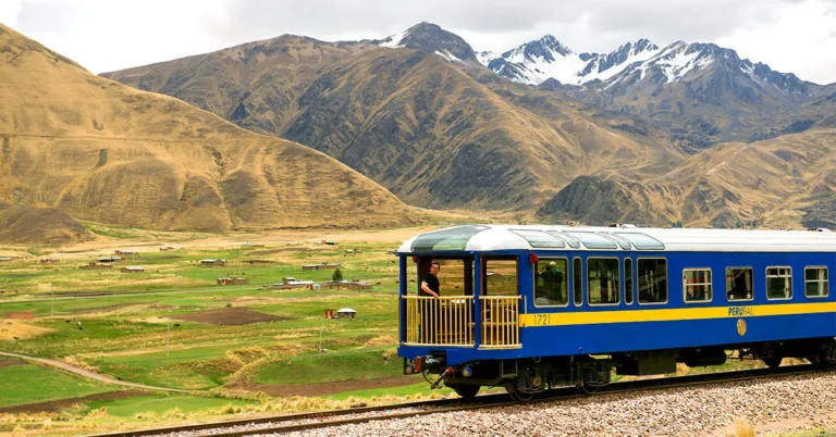 Cusco to Lake Titicaca: Best Ways to Travel (Train vs Bus)
